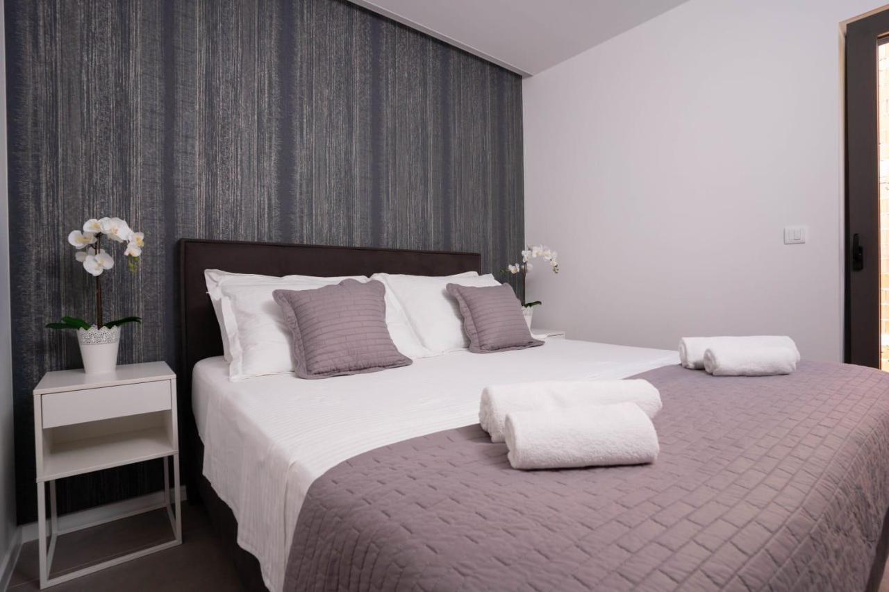 Apartmani Lara Baška Voda Kültér fotó
