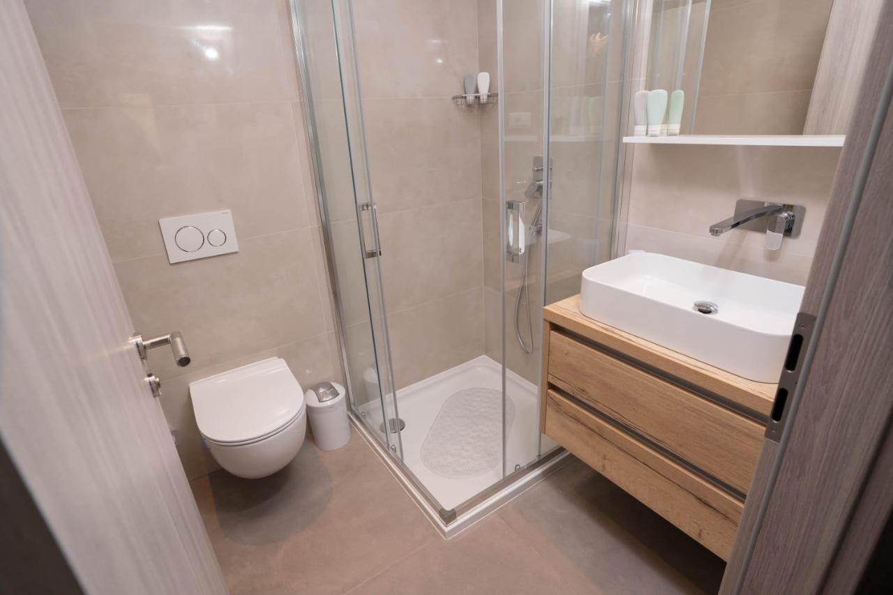 Apartmani Lara Baška Voda Kültér fotó